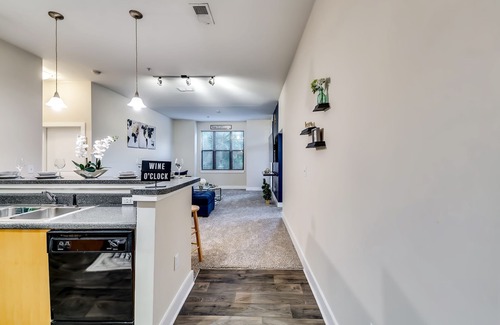 Westside Apartment | Living in the city