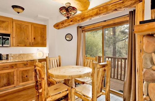 Big Bear City Cabin | Living LOG Cabin #1494
