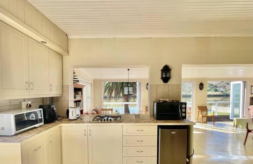 Malagas House | Living The Breede - Birdsong Cottage