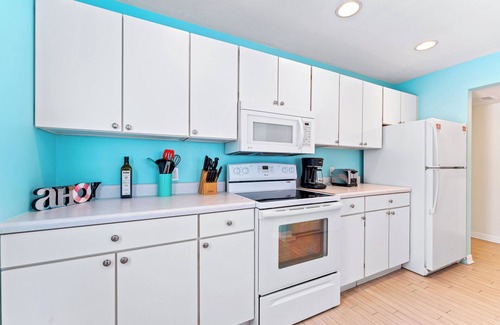 Siesta Key Village Apartment | Living the Dream by Beachside Managment