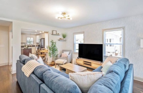 Belmont Historic District House | Living The Dream in Belmont NC/Heated Pool!n