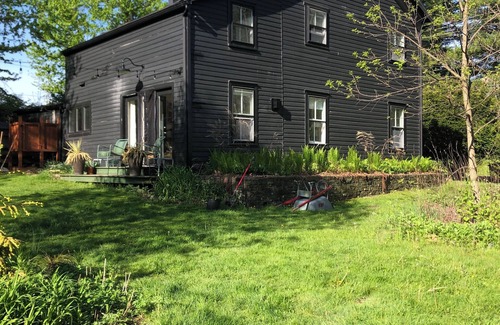 Livingston House | Livingston Farmhouse with hot tub and sauna
