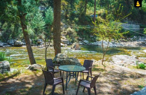Banjar House | LivingStone Backwater Resort Tirthan Valley