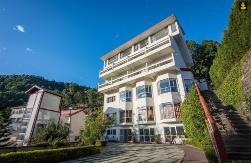 Kumarhatti Resort | LivingStone Misty Mountains Resort Deluxe Room