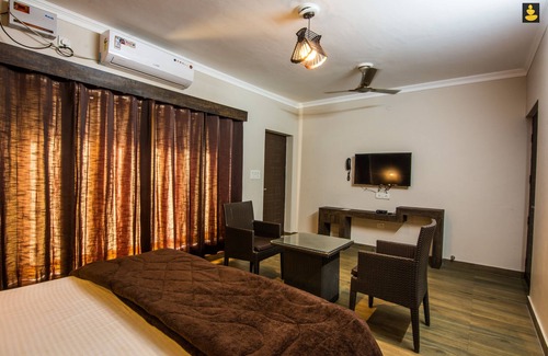 Bullawala Resort | LivingStone Riverside Hills Resort Suite Room