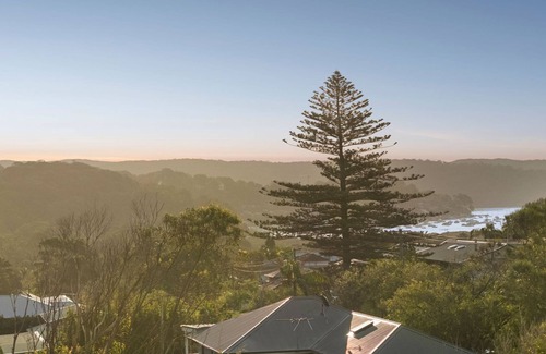 Avalon Beach House | Livistona - seaside sanctuary nestled in Avalon Beach