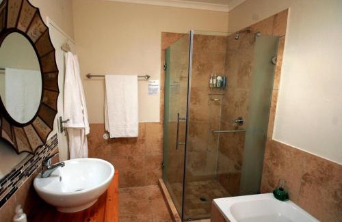 Greater Johannesburg Metropolitan Area House | Liz at Lancaster Guesthouse