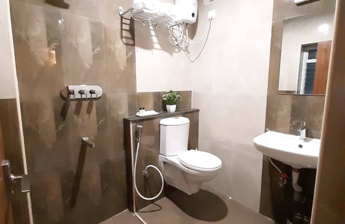 Periamet Hotel | Liza Regency
