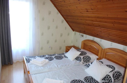 Alsóörs Apartment | Lizi Apartman