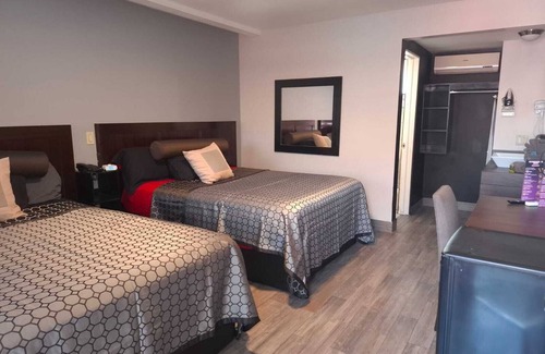 La Joya Hotel | LIZVAN HOTEL MOTEL
