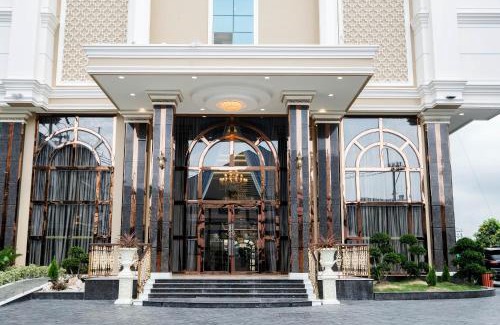 Pattaya Bay Hotel | LK Grand Empire