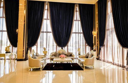 Pattaya Bay Hotel | LK Grand Empire