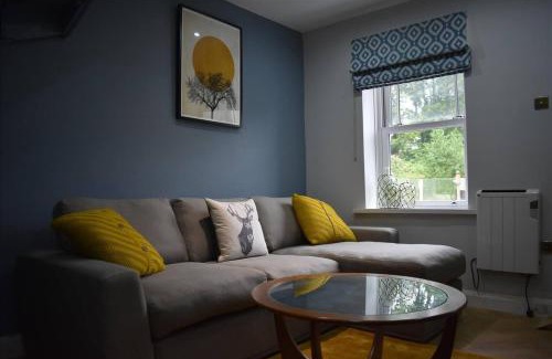Llansteffan House | Llansteffan 2-Bed Cottage Sleeps 4 Dog Ok