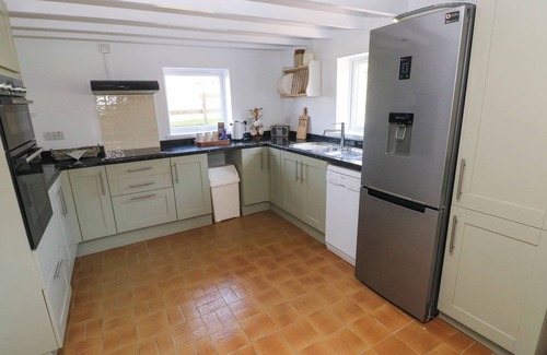 Dwrbach Cottage | LLANWERN FARM, pet friendly, character holiday cottage in Fishguard