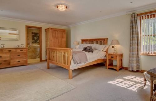 Llandudno Junction House | Llety'r Bryn in Llandudno Junction
