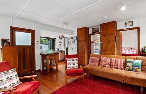 Hatepe House | Llieno - Lake Taupo Holiday Home