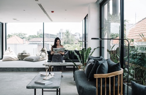 Seminyak Hotel | Lloyd's Inn Bali