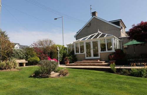 Talybont House | Llwyn Derw