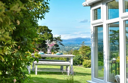 Llanbedrog House | Llwyn Y Maen in the beautiful Pwllheli