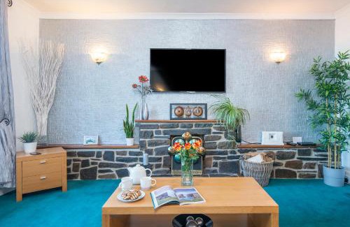 Haverfordwest House | Llwyndyrys