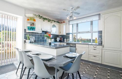 Haverfordwest House | Llwyndyrys