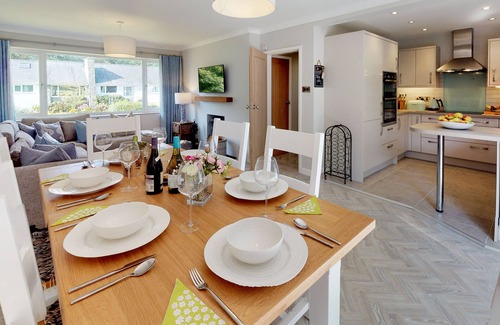 Llanbedrog House | Llyn Orta - Three Bedroom House, Sleeps 6