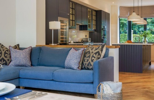 Capel Bangor House | Llys Alaw - Four Bedroom House, Sleeps 8