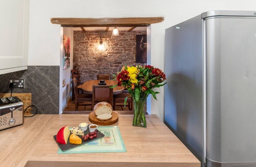 Brecon House | Llysfaen Cottage - Two Bedroom House, Sleeps 4
