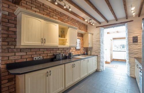 Newport House | Llysmyfyr Newport, Pembrokeshire