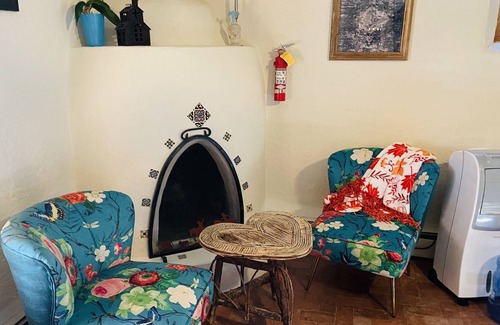 Alamedan Valley Apartment | LOBA LUNA Bed and Breakfast-Charming Albuquerque B&B -Bundle Rooms