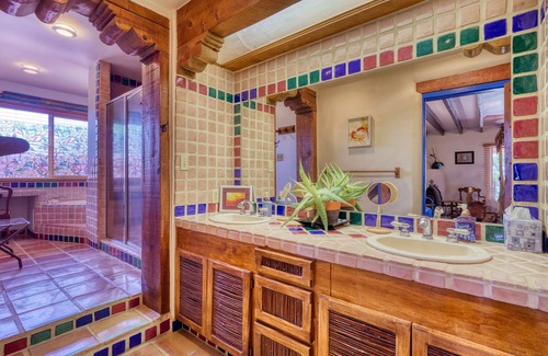 Alamedan Valley Bed & Breakfast | Loba Luna Bed & Breakfast