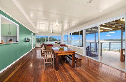 Sawtell House | Lobster Cottage