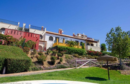 Costa Esuri Ski Chalet | LOC001 Welcoming comfortable townhouse