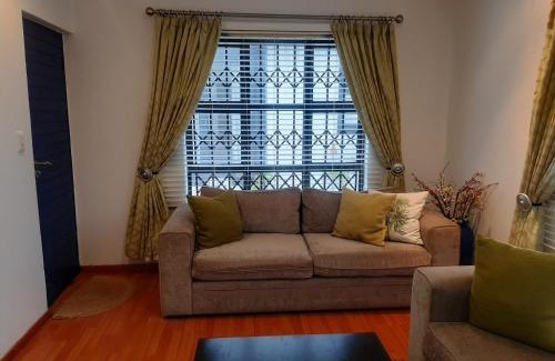 Trawal House | Local & Comfortable
