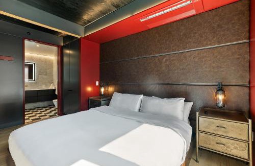 East Cesar Chavez Apartment | Locale East Austin