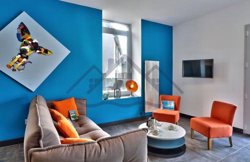 Finistere House | Localise - La Maison Bleue Avec Extérieur Entièrement Clos