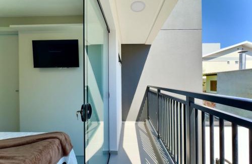 Velha Apartment | Localização Central! A 500 metros da Vila Germânica, Ar-Condicionado, Wi-Fi, Cozinha completa, Garagem Privativa Reserve agora