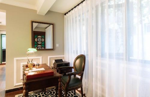 Liwan Apartment | LOCALS·GuangZhou Liwan·Changshoulu subway station·Shangxia Jiu shopping street·Locals Apartment·00169540