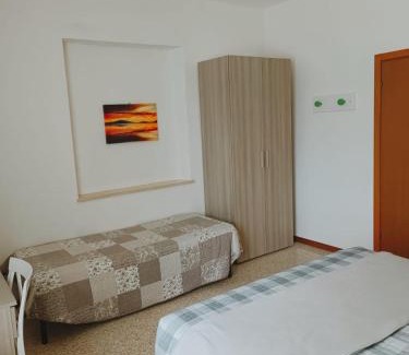 San Benedetto del Tronto Hotel | Locanda Zona Franca