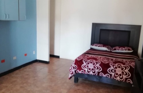 El Puerto Apartment | Located at the entrance of the Old Port enjoy the perfect view of the Sea