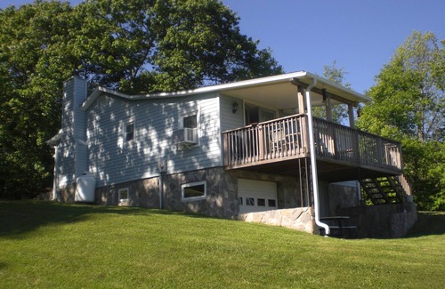 Cana Cabin | Located Atop The Mountain , This Cabin Has An Awesome View Of The Piedmont.