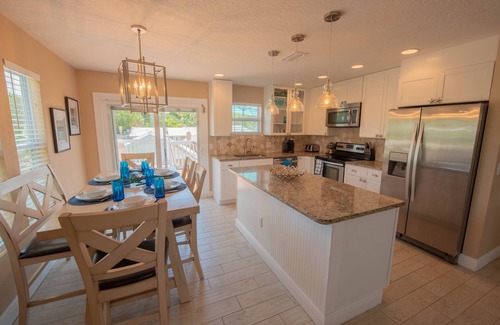 Cortez House | Located in Historic Village Near Beach, Private Pool and Spa - Lobster Key