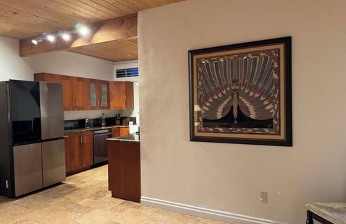 Vista Las Palmas House | Located in the iconic Old Las Palmas neighborhood of Palm Springs.