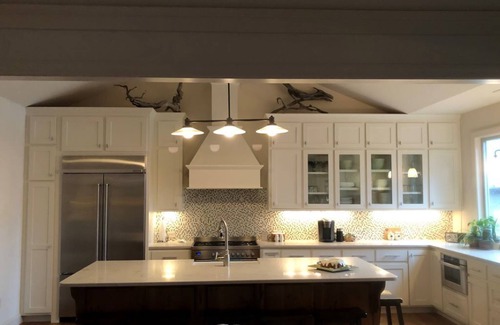 West Union House | Located on beautiful Lake Keowee