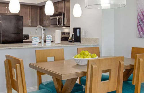 Cherry Grove Beach Resort | Located On Cherry Grove Beach-Wyndham Towers On The Grove- 3 Bd. Dx. Oceanfront