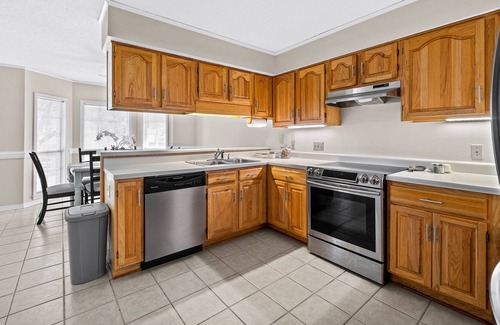 Fairhope House | Located on Golf Course - Entire 3 Bed House with Screened in Patio