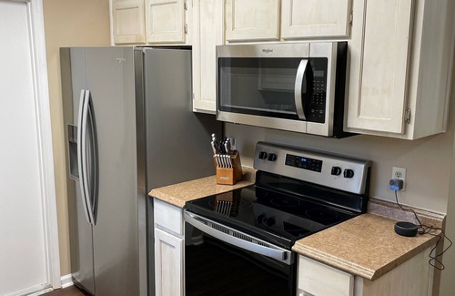 Whitemarsh Island House | LOCATION! Between Downtown Savannah & Tybee