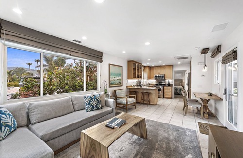 Laguna Beach Villa | Location direct beach access stroll to main beach swim kayak+