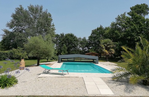 Chateauneuf House | Location Insolite van Tout Équipé Avec Piscine à 20mn des Plages