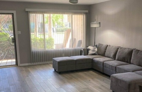 Fashion Square Condo | LOCATION! LOCATION! Ground level! Steps away from Fashion Square Mall & Old Town
